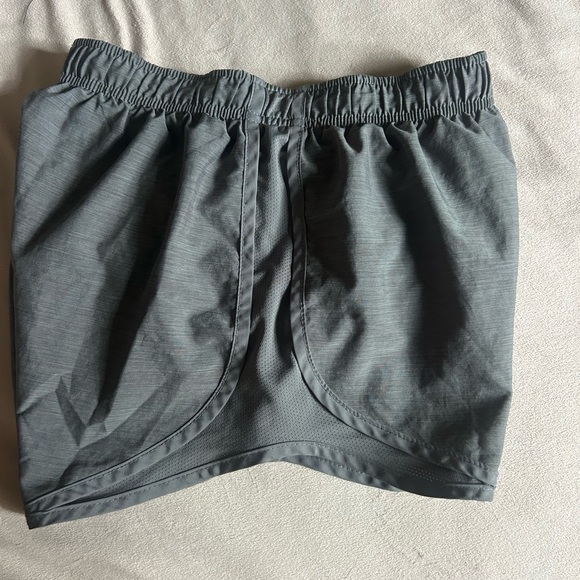 Nike Dri-Fit Grey Shorts - Picture 5 of 7